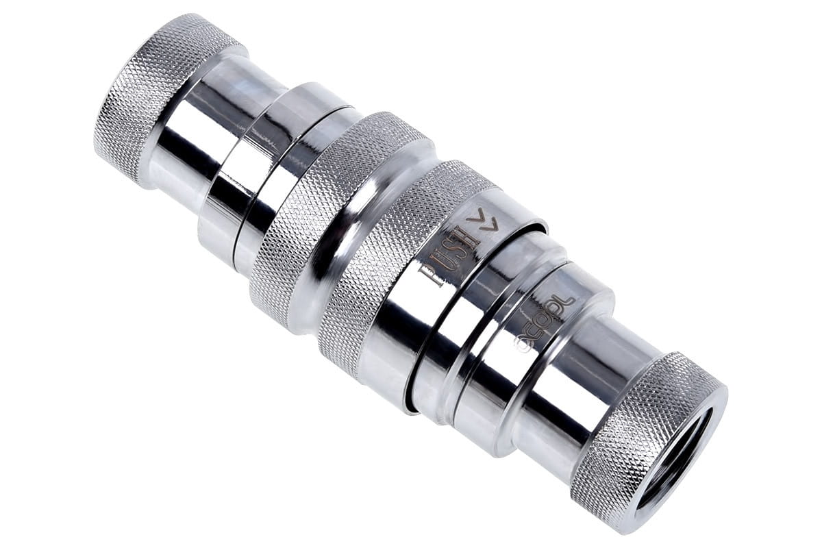 Quick disconnect coupling included in liquid cooling starter kit